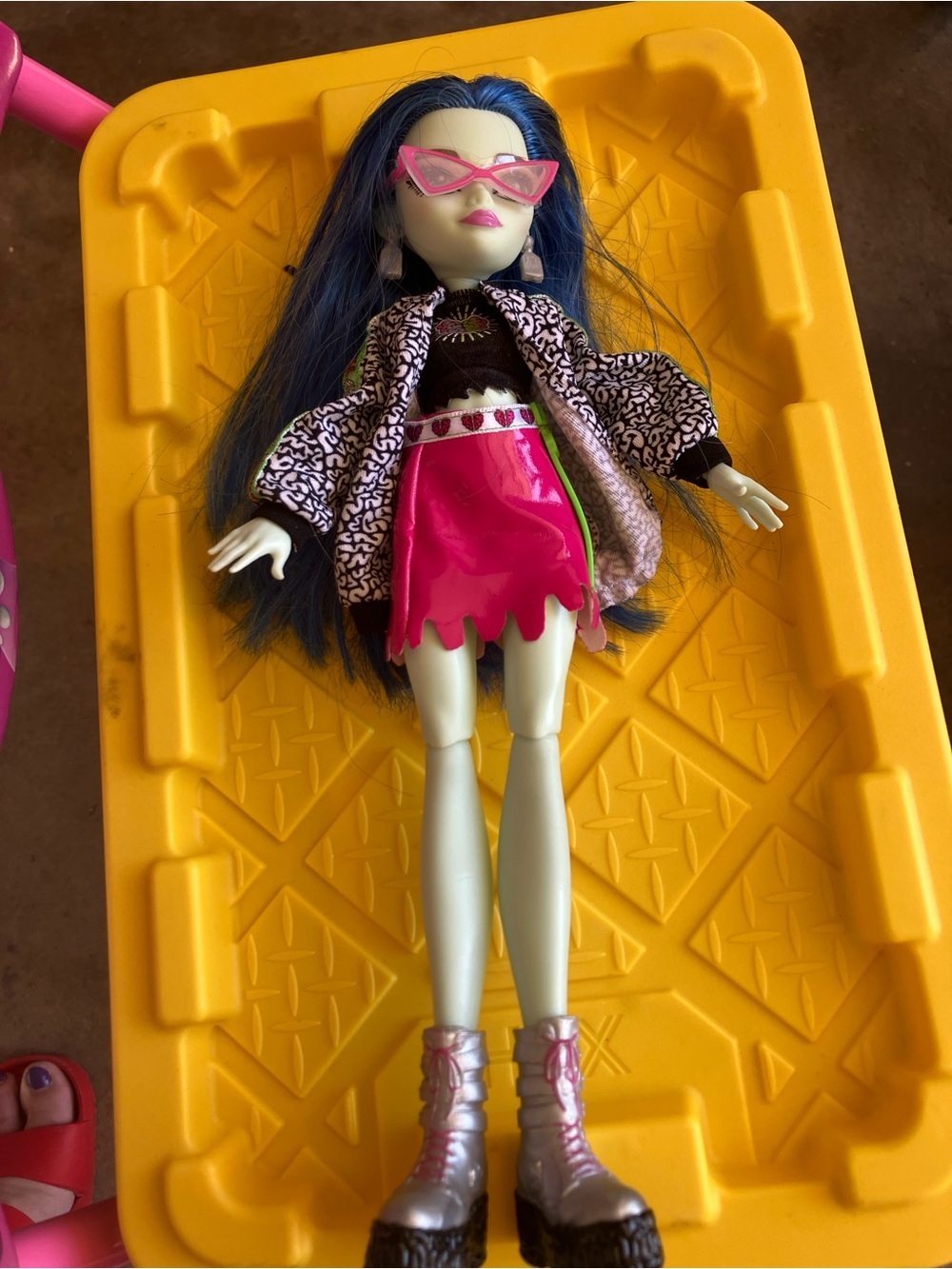 Monster High Doll: Ghoulia Yelps